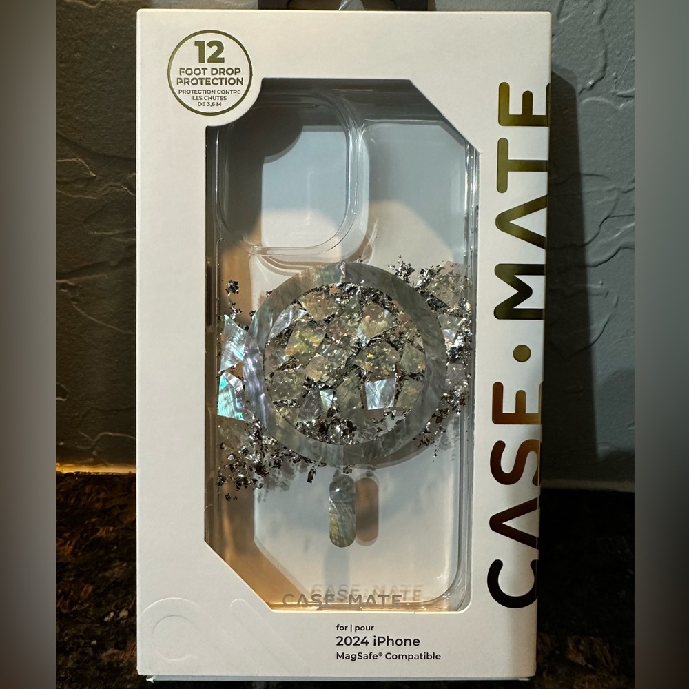 Case-Mate Iridescent Silver Phone Case For iPhone 16